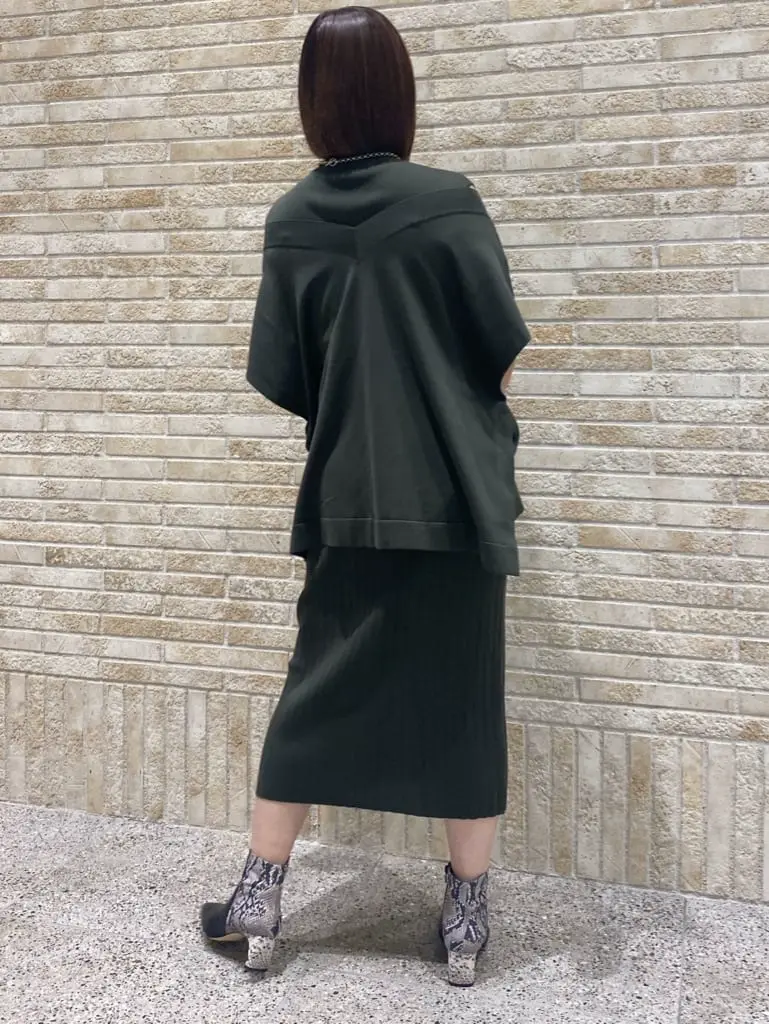 GRACE CONTINENTAL MOMOKO コーディネート画像