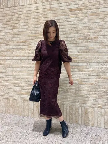 GRACE CONTINENTAL MOMOKO コーディネート画像