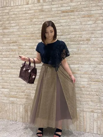 GRACE CONTINENTAL MOMOKO コーディネート画像