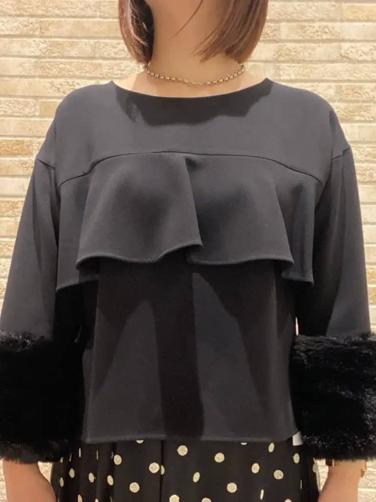 GRACE CONTINENTAL MOMOKO コーディネート画像