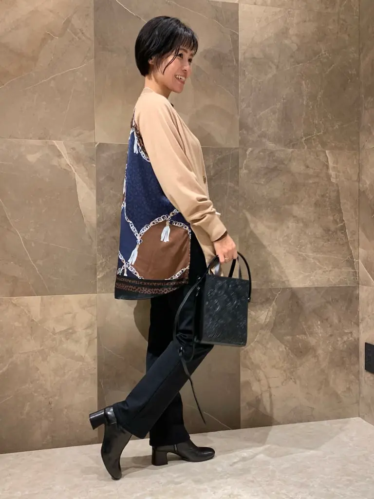 GRACE CONTINENTAL 穐山　香織 コーディネート画像