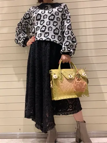 GRACE CONTINENTAL 穐山　香織 コーディネート画像