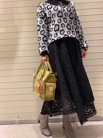 GRACE CONTINENTAL 穐山　香織 コーディネート画像