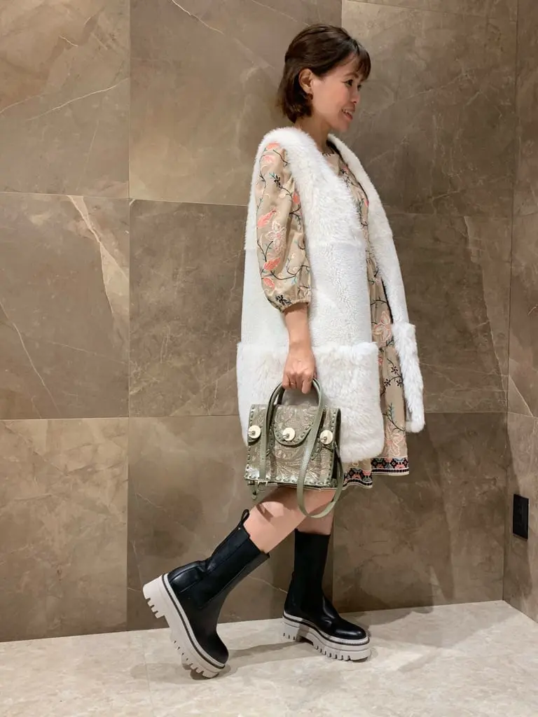 GRACE CONTINENTAL 穐山　香織 コーディネート画像