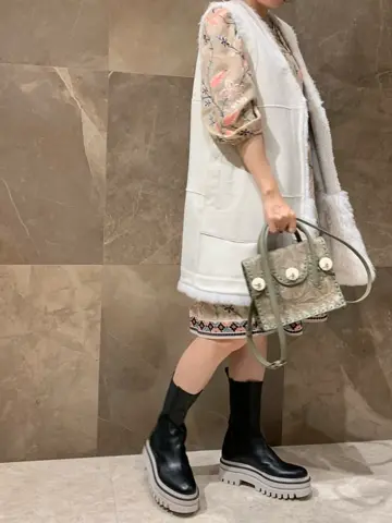 GRACE CONTINENTAL 穐山　香織 コーディネート画像