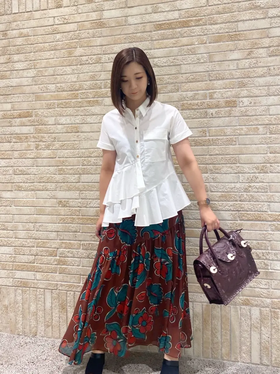 GRACE CONTINENTAL MOMOKO コーディネート画像