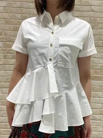 GRACE CONTINENTAL MOMOKO コーディネート画像