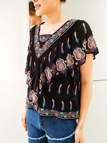 GRACE CONTINENTAL 今野　志保 コーディネート画像