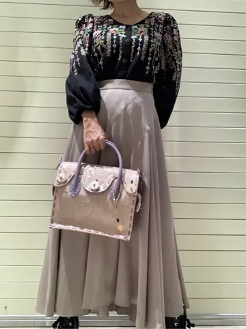 GRACE CONTINENTAL 穐山　香織 コーディネート画像