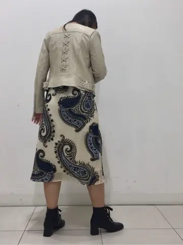 GRACE CONTINENTAL KANA.U コーディネート画像