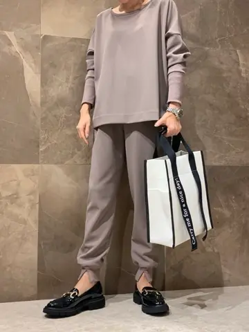 GRACE CONTINENTAL 穐山　香織 コーディネート画像