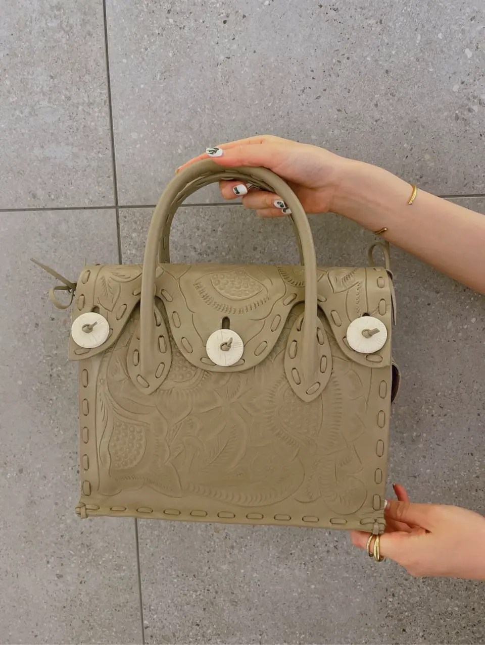 GRACE CONTINENTAL 伊藤　静華 コーディネート画像