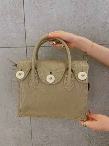 GRACE CONTINENTAL 伊藤　静華 コーディネート画像