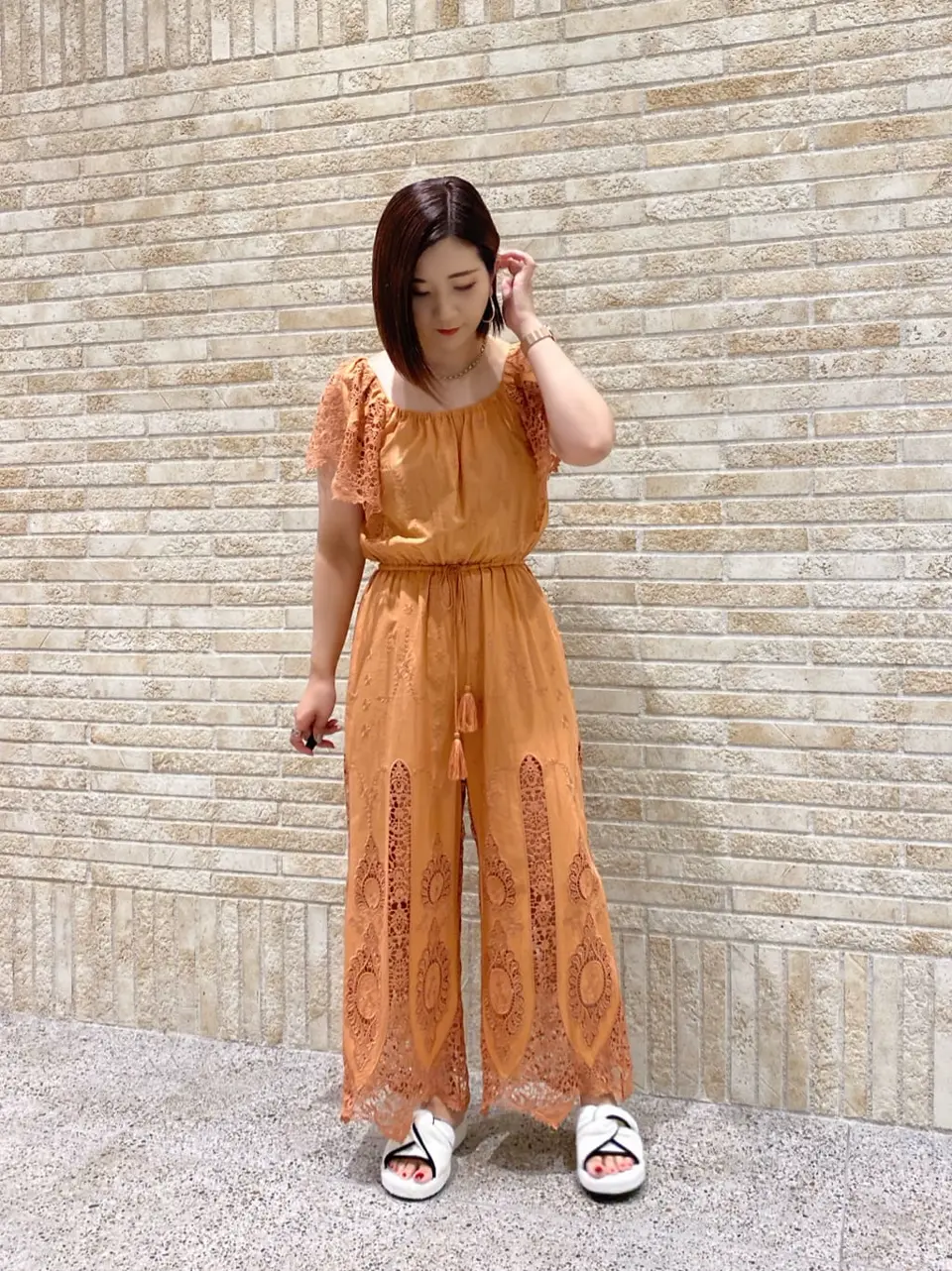 GRACE CONTINENTAL MOMOKO コーディネート画像