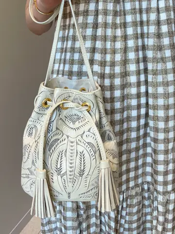 GRACE CONTINENTAL 伊藤　静華 コーディネート画像