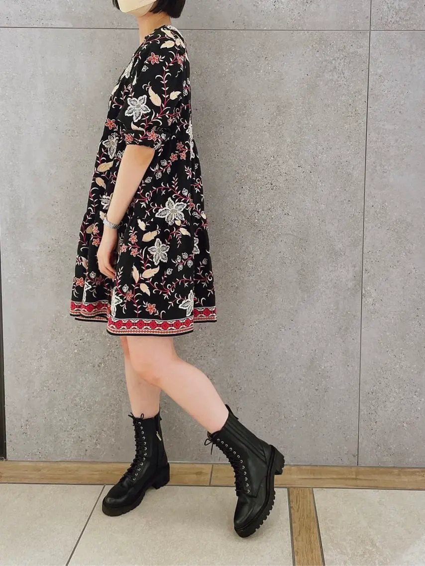 GRACE CONTINENTAL 伊藤　静華 コーディネート画像