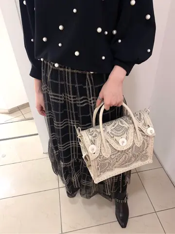 GRACE CONTINENTAL yoshi コーディネート画像