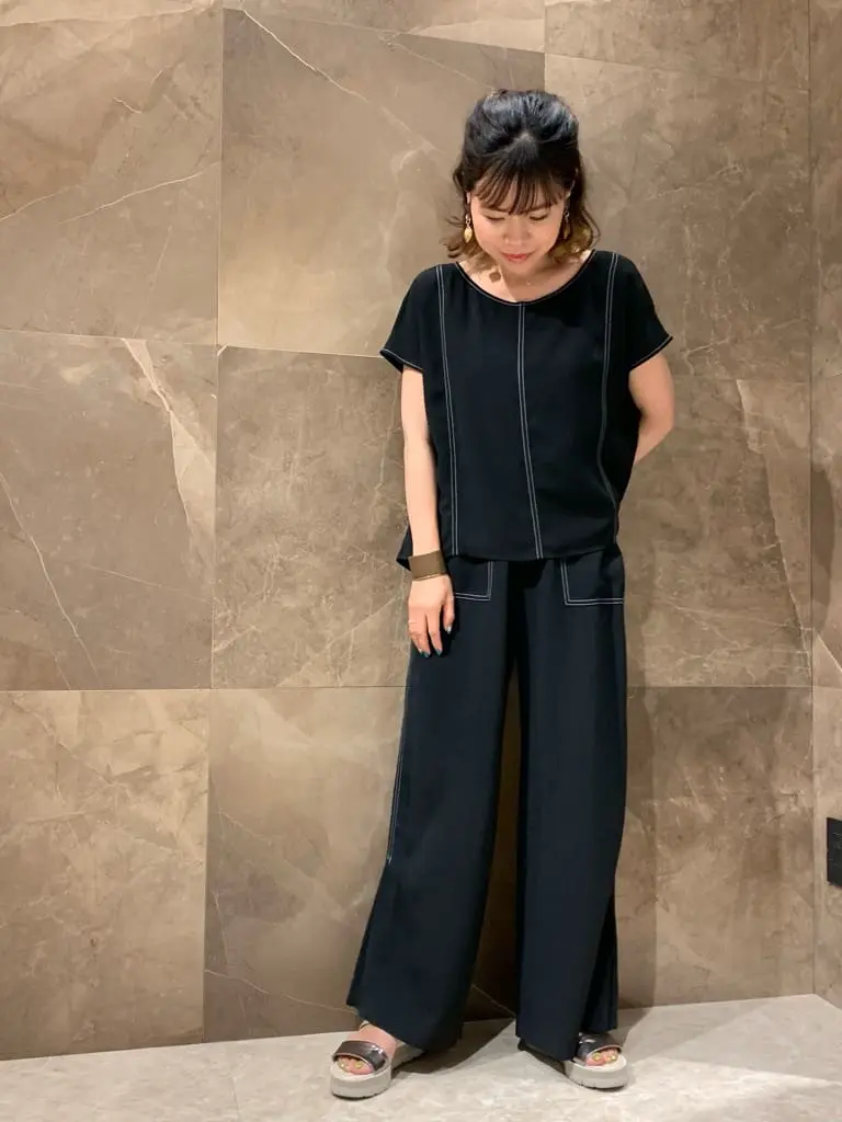 GRACE CONTINENTAL 穐山　香織 コーディネート画像