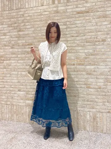 GRACE CONTINENTAL MOMOKO コーディネート画像