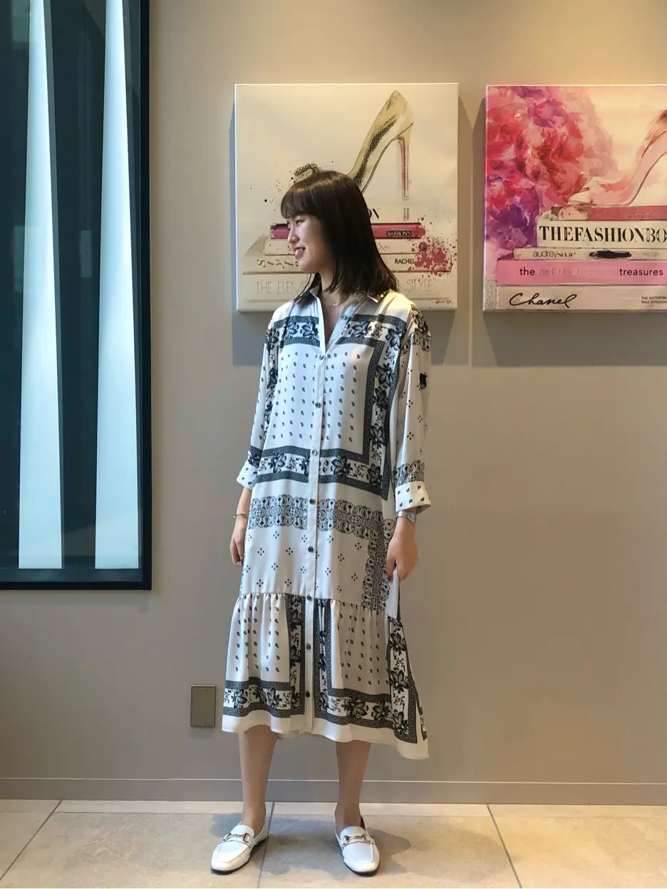 GRACE CONTINENTAL 伊藤　静華 コーディネート画像