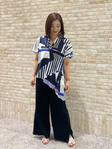 GRACE CONTINENTAL MOMOKO コーディネート画像