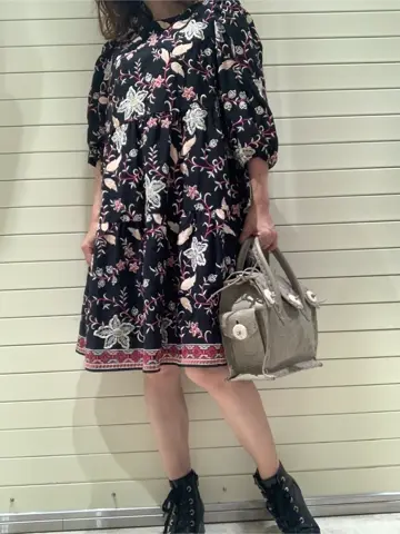 GRACE CONTINENTAL 穐山　香織 コーディネート画像