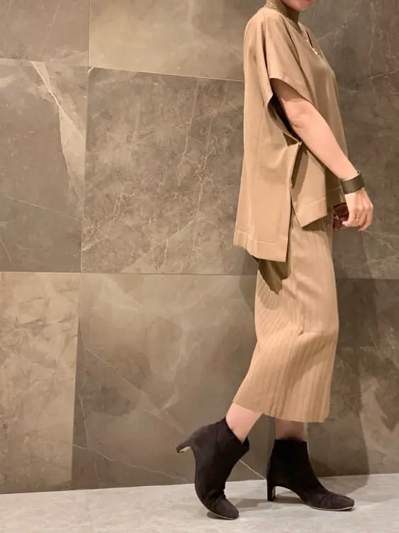 GRACE CONTINENTAL 穐山　香織 コーディネート画像