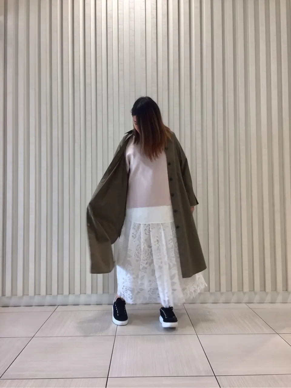 GRACE CONTINENTAL KANA.U コーディネート画像