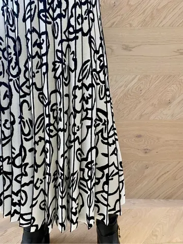 GRACE CONTINENTAL mai sakamoto コーディネート画像