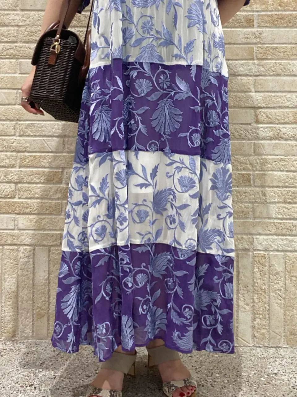 GRACE CONTINENTAL MOMOKO コーディネート画像