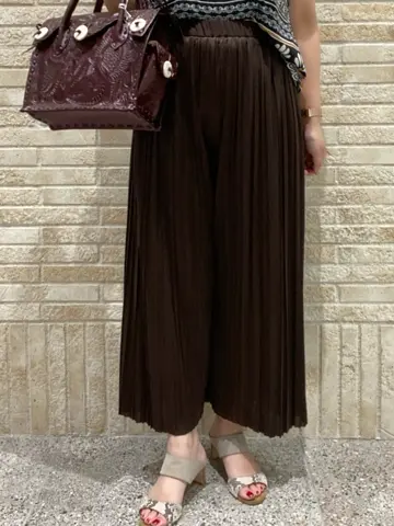 GRACE CONTINENTAL MOMOKO コーディネート画像