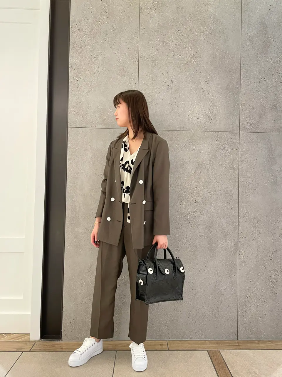 GRACE CONTINENTAL 伊藤　静華 コーディネート画像