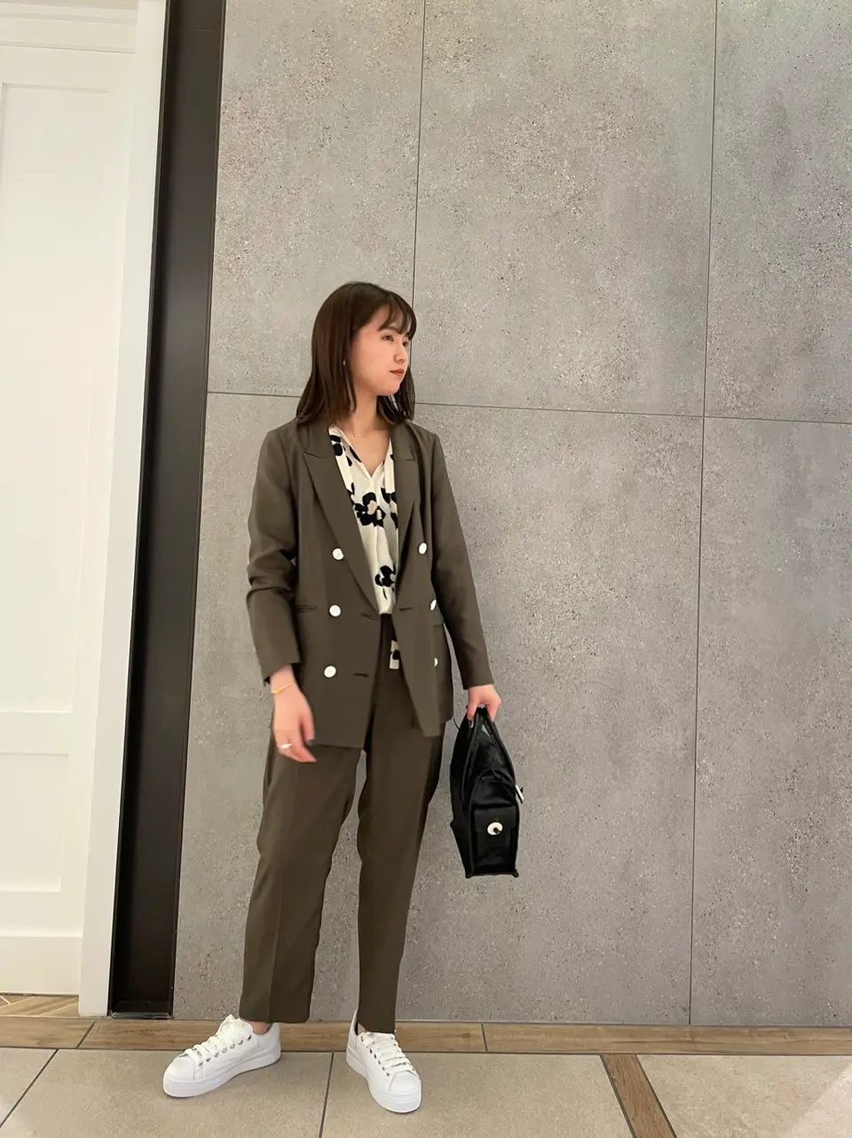 GRACE CONTINENTAL 伊藤　静華 コーディネート画像