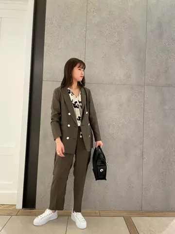 GRACE CONTINENTAL 伊藤　静華 コーディネート画像