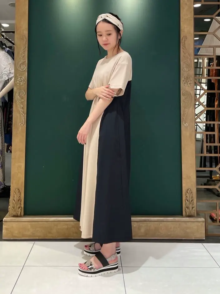 GRACE CONTINENTAL Suzuka コーディネート画像