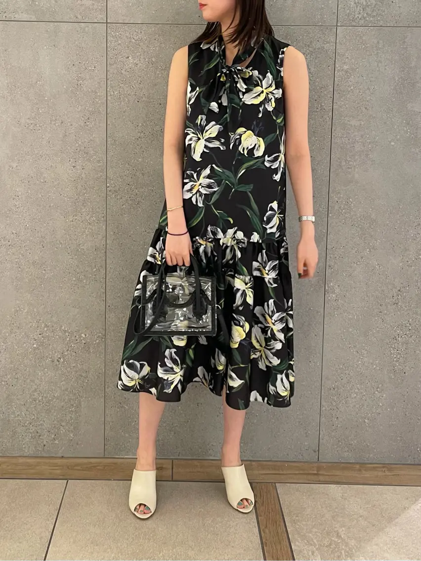 GRACE CONTINENTAL 伊藤　静華 コーディネート画像