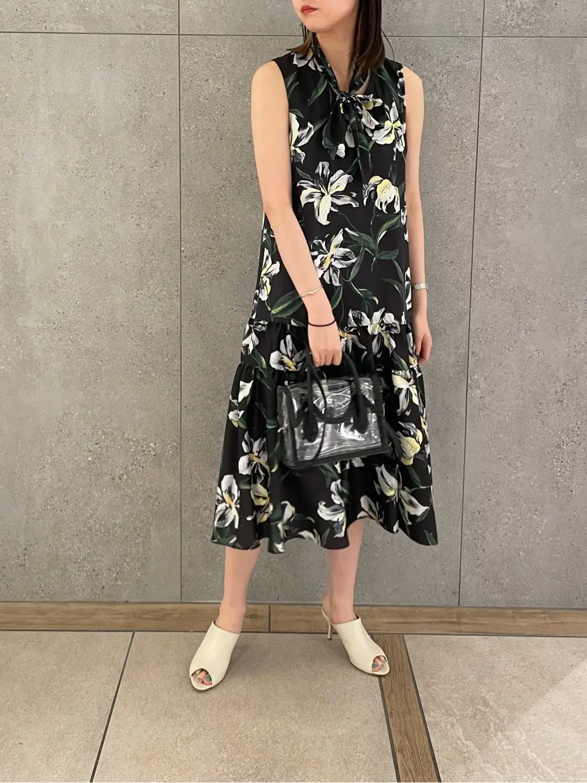 GRACE CONTINENTAL 伊藤　静華 コーディネート画像