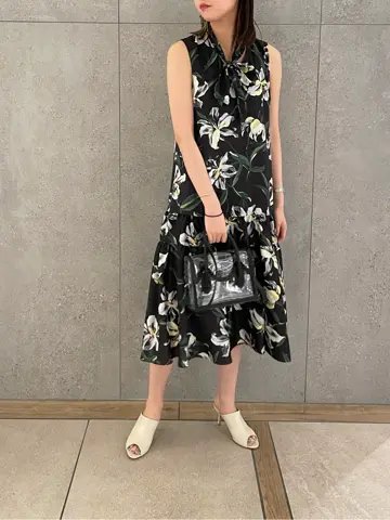 GRACE CONTINENTAL 伊藤　静華 コーディネート画像