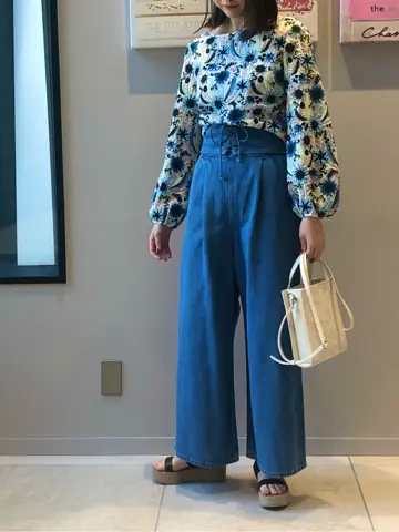 GRACE CONTINENTAL 伊藤　静華 コーディネート画像