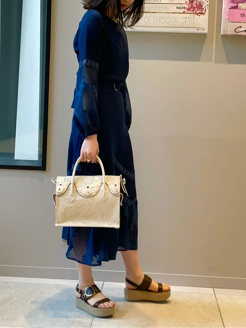 GRACE CONTINENTAL 伊藤　静華 コーディネート画像