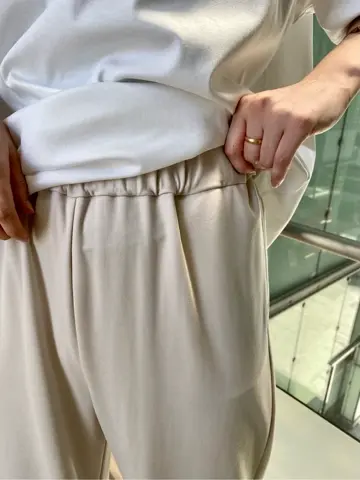 GRACE CONTINENTAL 志田　悠 コーディネート画像