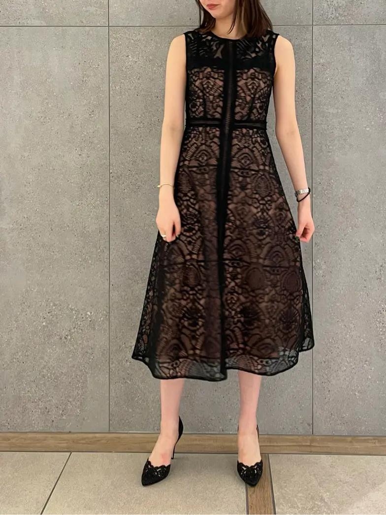 GRACE CONTINENTAL 伊藤　静華 コーディネート画像