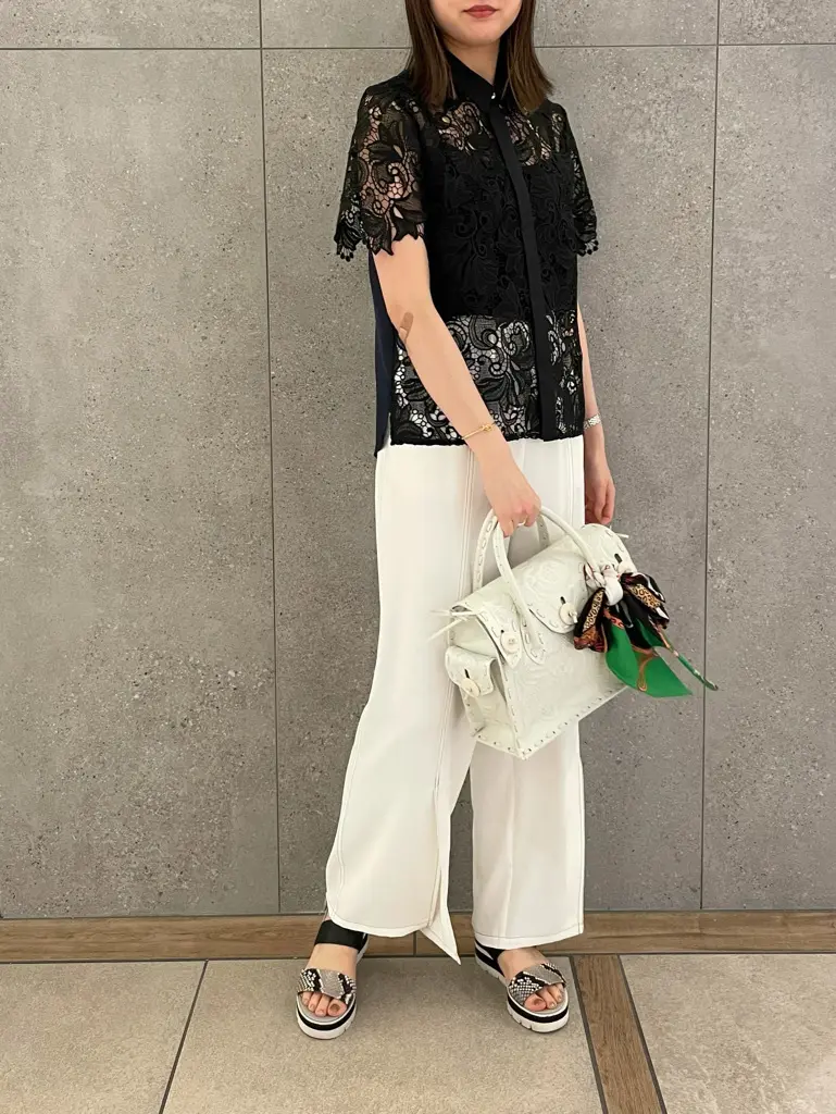 GRACE CONTINENTAL 伊藤　静華 コーディネート画像