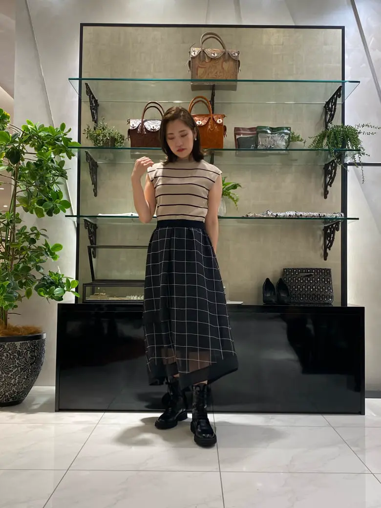 GRACE CONTINENTAL miyata コーディネート画像