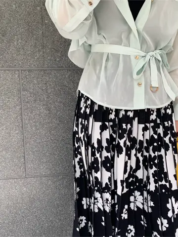 GRACE CONTINENTAL yoshi コーディネート画像