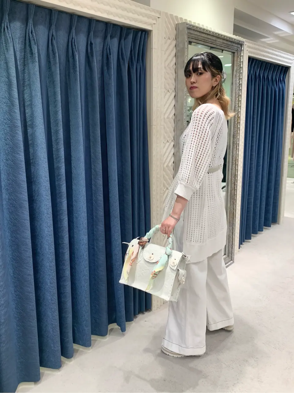 GRACE CONTINENTAL yoshi コーディネート画像