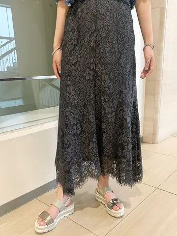 GRACE CONTINENTAL yoshi コーディネート画像