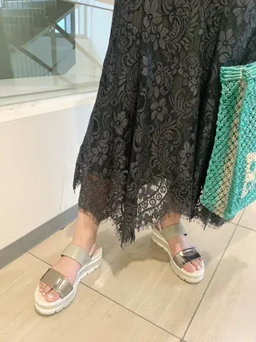 GRACE CONTINENTAL yoshi コーディネート画像