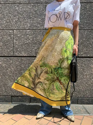 GRACE CONTINENTAL yoshi コーディネート画像