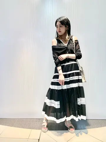 GRACE CONTINENTAL yoshi コーディネート画像